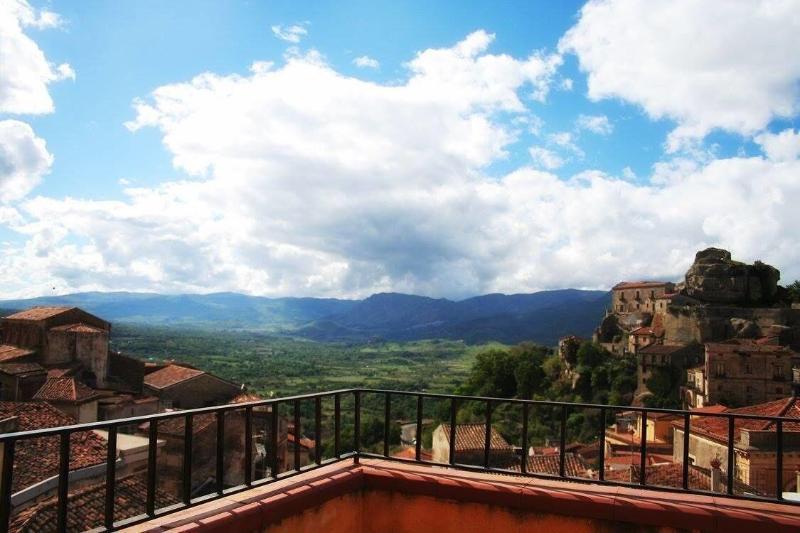 Hotel Florio Castiglione De Sicilia Εξωτερικό φωτογραφία