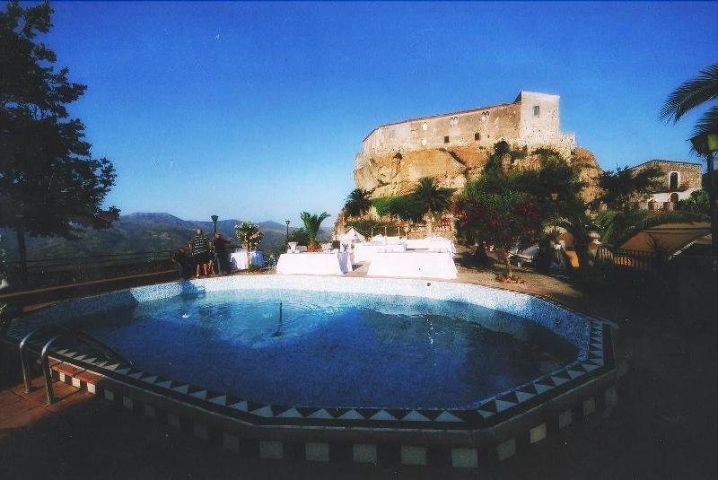 Hotel Florio Castiglione De Sicilia Εξωτερικό φωτογραφία